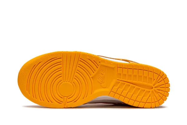 Nike
Dunk Low "Laser Orange"